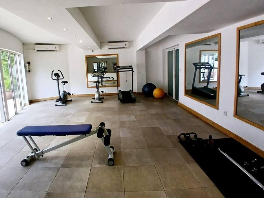 Seaside 3 Suites Penthouse With Pool Gym & Bbq Terrace 马勒勒角 外观 照片