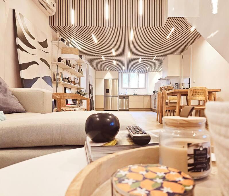 Seaside 3 Suites Penthouse With Pool Gym & Bbq Terrace 马勒勒角 外观 照片